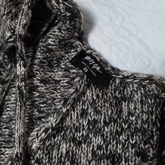 Nasty Gal Poncho - Picture 4 of 5